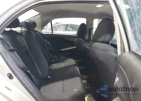 2011 Toyota Corolla S z USA, uszkodzony, nr VIN 2T1BU4EE3BC616678